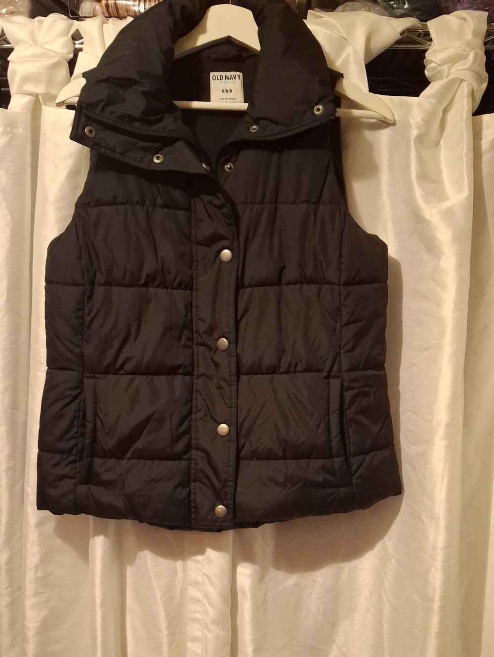 Old Navy Black Quilted Puffer Vest